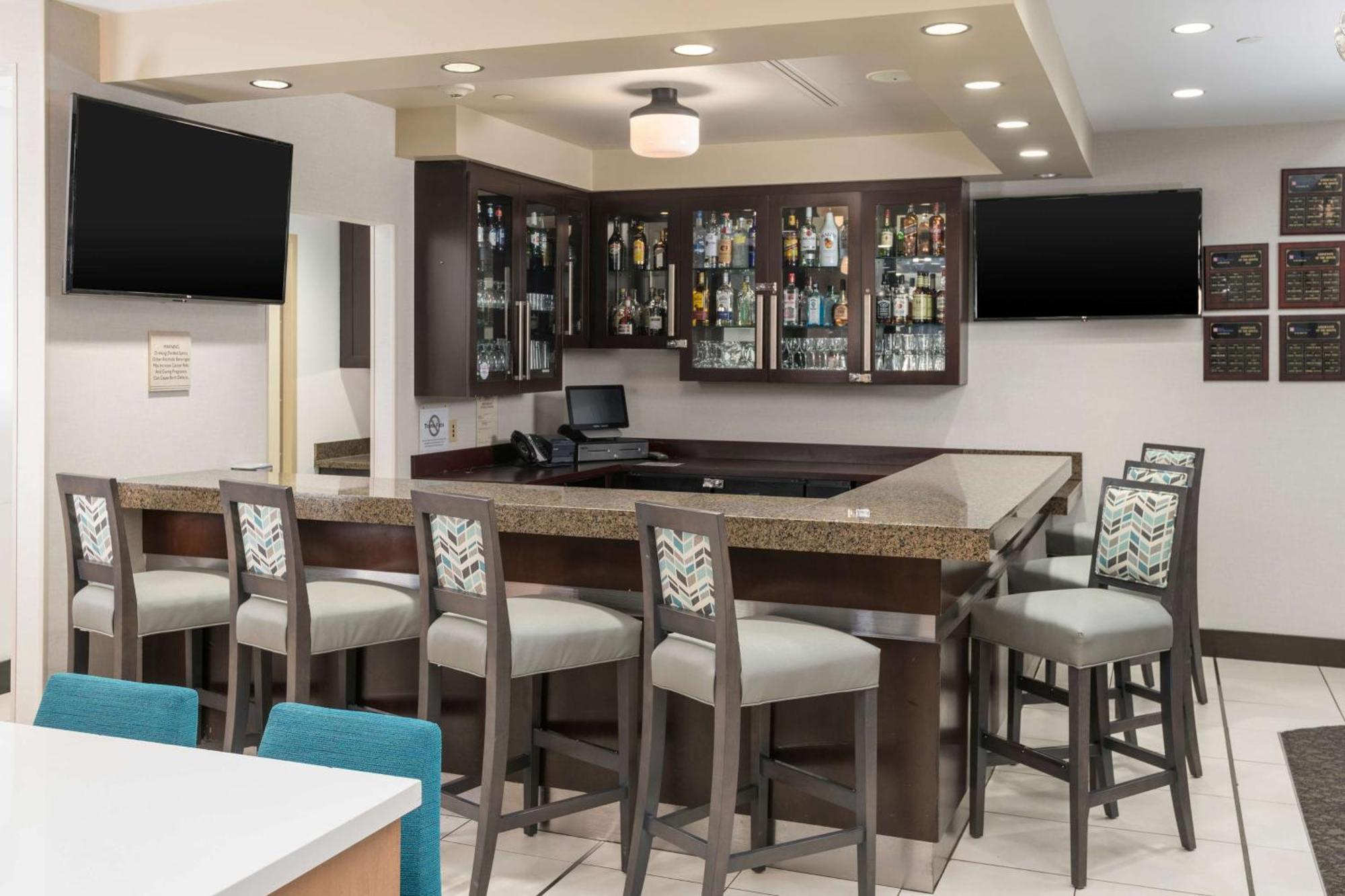 Hilton Garden Inn Silver Spring White Oak Exterior foto