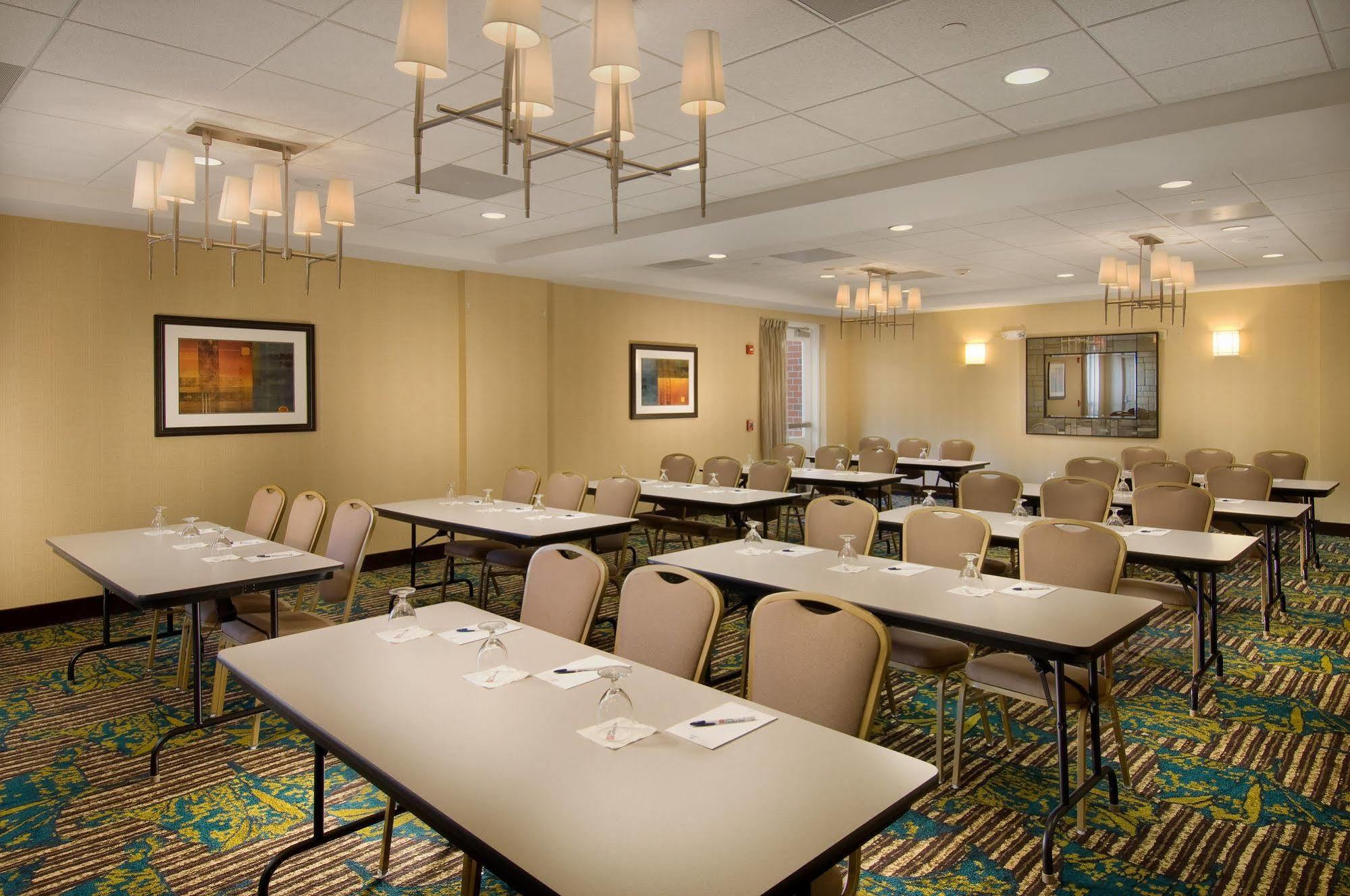Hilton Garden Inn Silver Spring White Oak Instalações foto